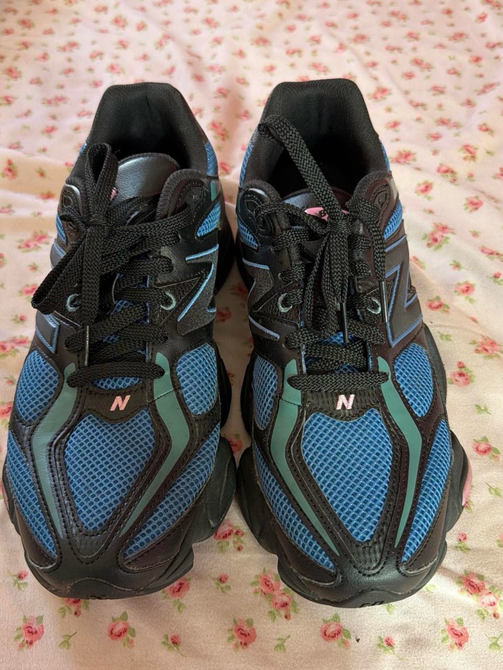 New Balance 1906R trainers, black and blue